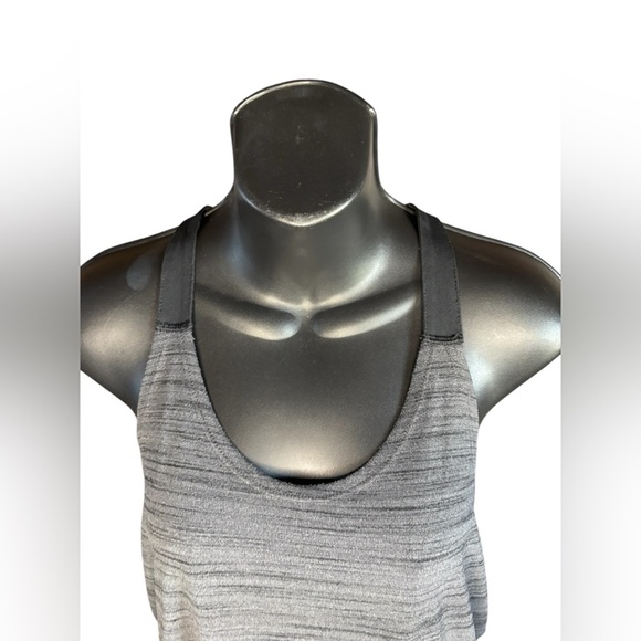 NIKE women’s dri fit gray and black size Small tank top workout preloved - Picture 7 of 7